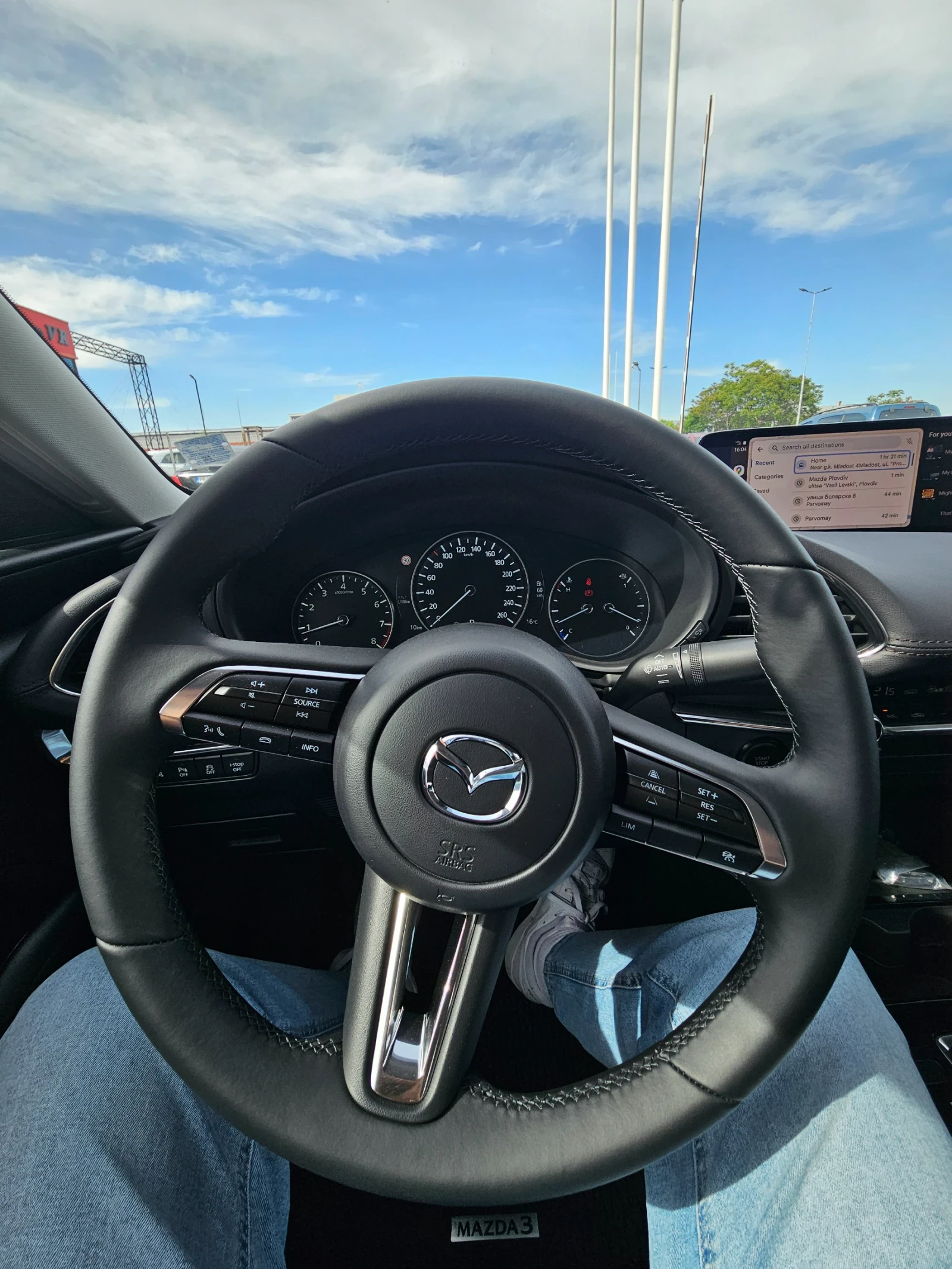 Mazda 3 E-Skyactiv G , снимка 11 - Автомобили и джипове - 53705335