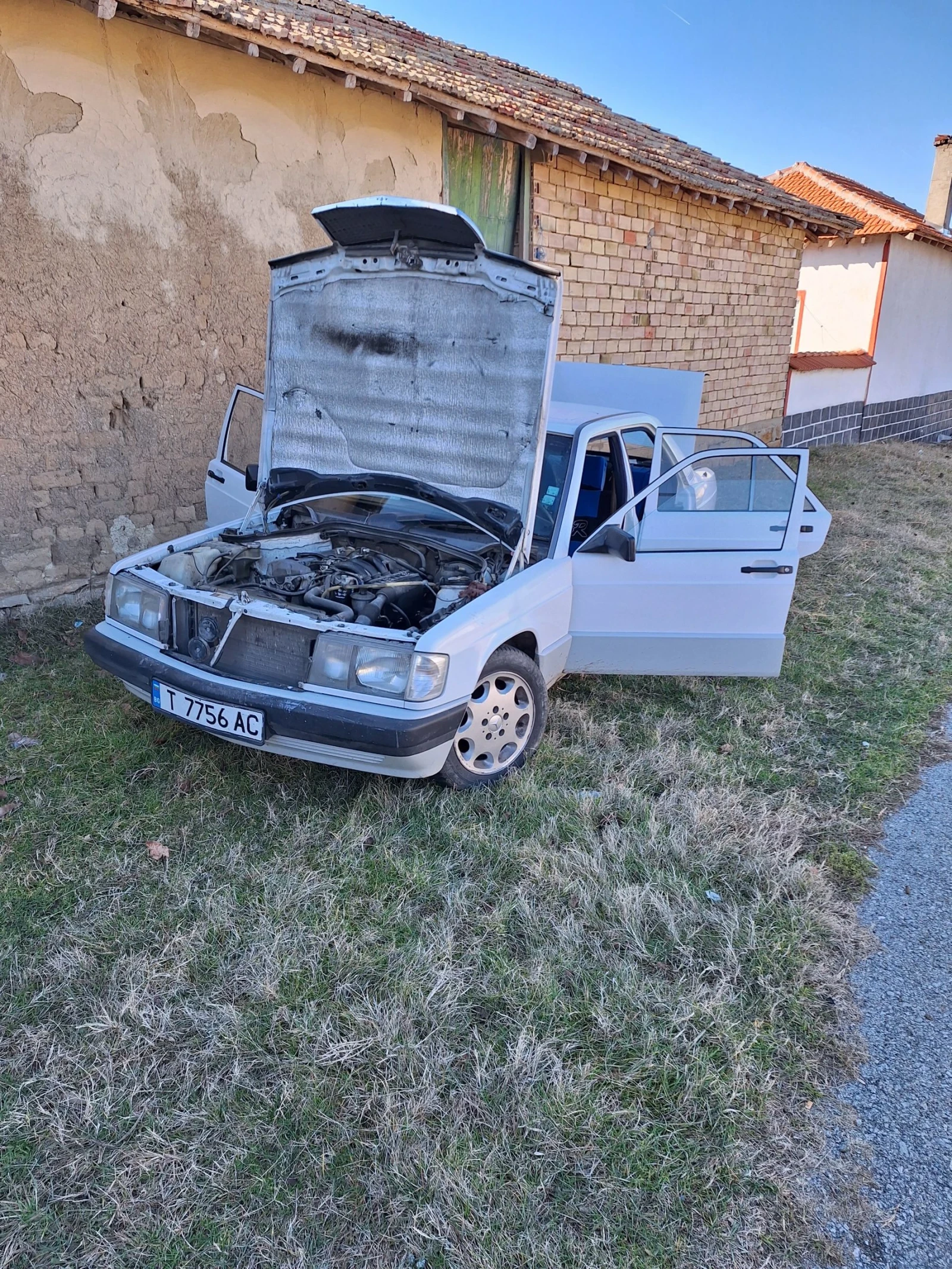 Mercedes-Benz 190  - изображение 6