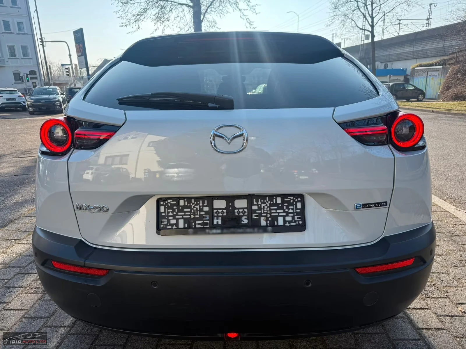 Mazda MX-30 SKYACTIVE/145HP/ACC/CAM/БАТЕРИЯ-СЕРТИФИКАТ/236z, снимка 7 - Автомобили и джипове - 54042882