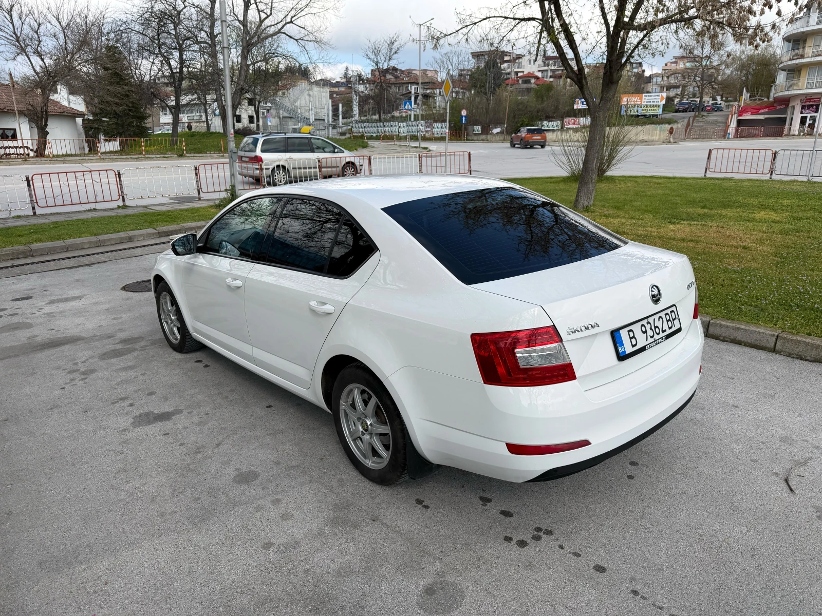 Skoda Octavia, снимка 2 - Автомобили и джипове - 54171448
