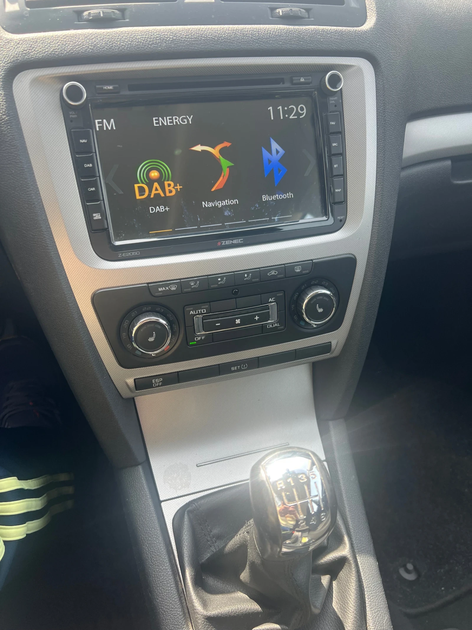 Skoda Octavia 1.8, снимка 7 - Автомобили и джипове - 54186073