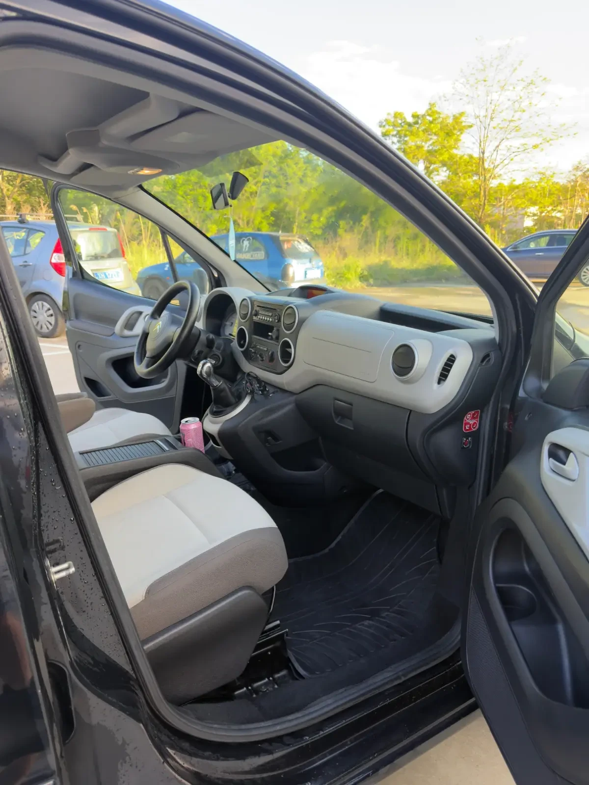 Citroen Berlingo 1.6 90hp, снимка 8 - Автомобили и джипове - 54301970