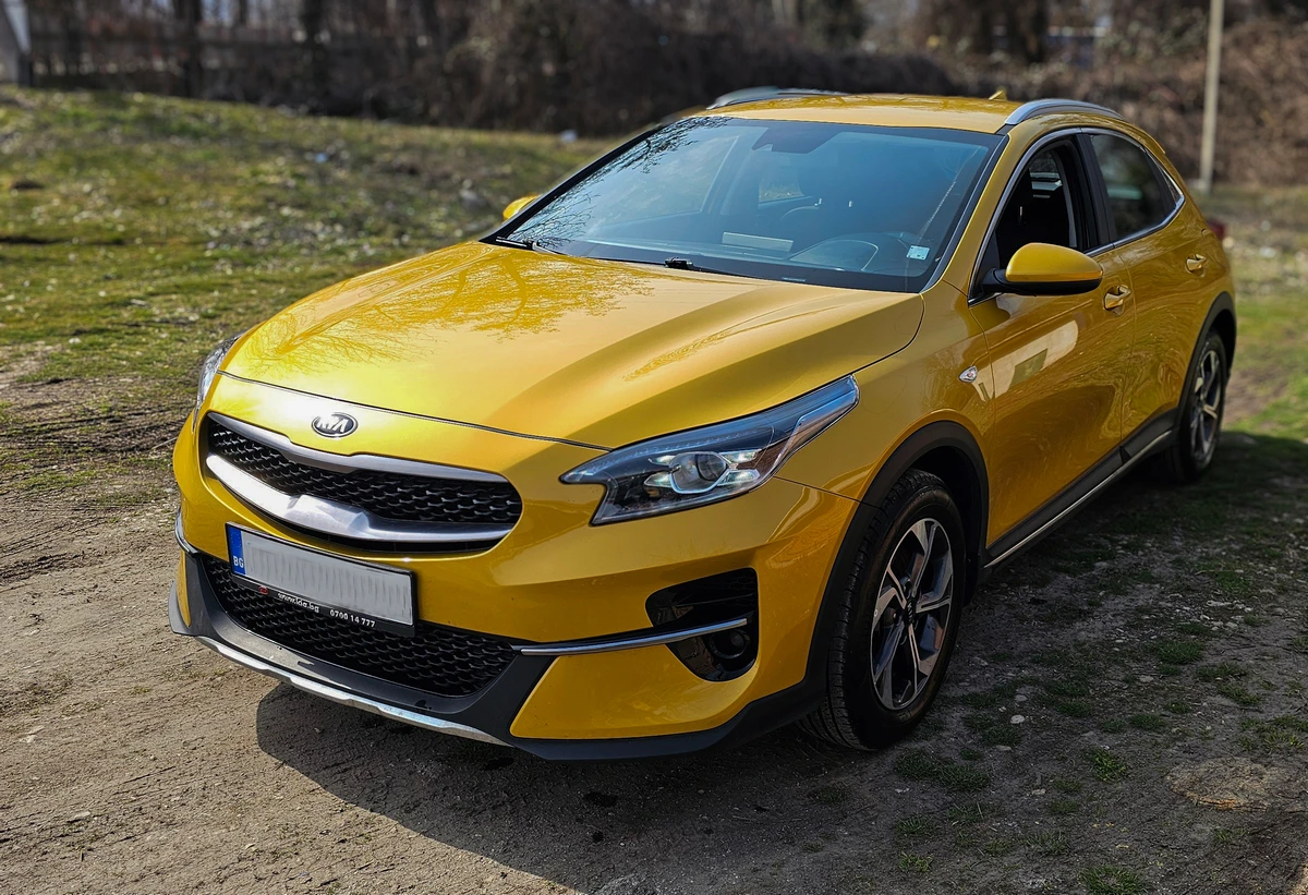 Kia XCeed, снимка 2 - Автомобили и джипове - 54493872