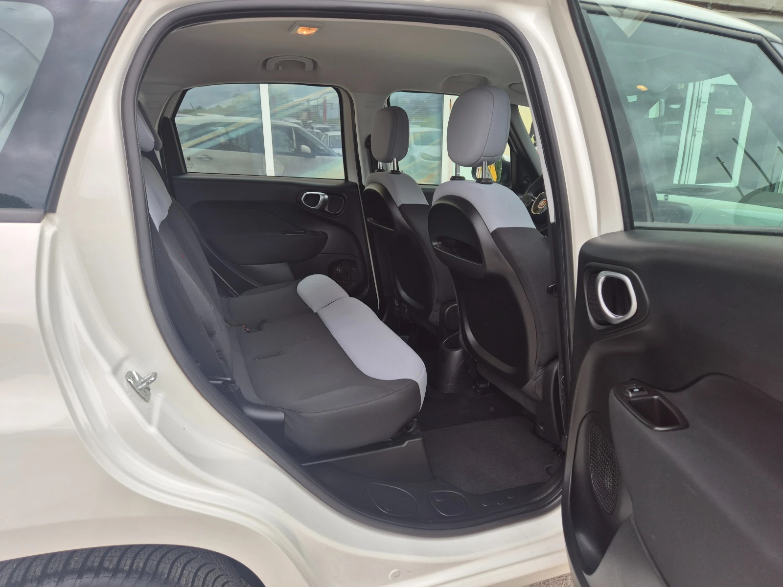 Fiat 500L 1.6 M-JET NAVI ITALY TOP, снимка 9 - Автомобили и джипове - 54783159