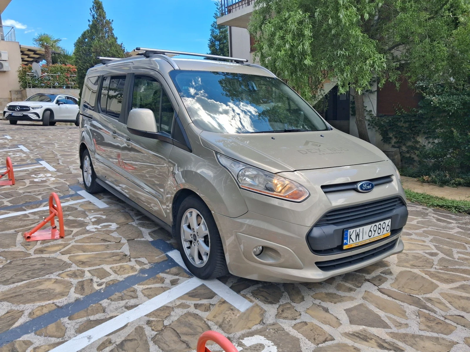 Ford Tourneo Connect 7 места, 6 скорости, камера, панорама, снимка 3 - Автомобили и джипове - 54903030