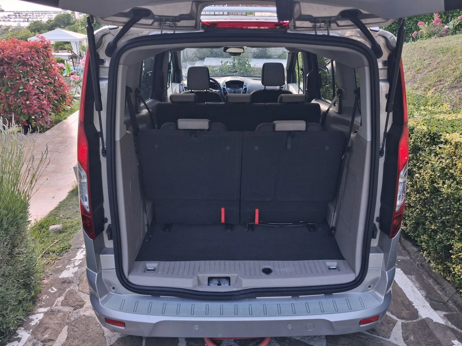 Ford Tourneo Connect 7 места, 6 скорости, камера, панорама, снимка 15 - Автомобили и джипове - 54903030