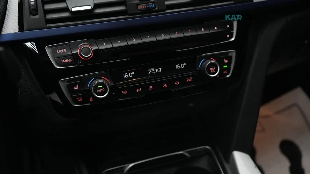 BMW 340 xDrive* АвтоКредит* (ЦЕНА ДО БГ), снимка 13 - Автомобили и джипове - 55178395