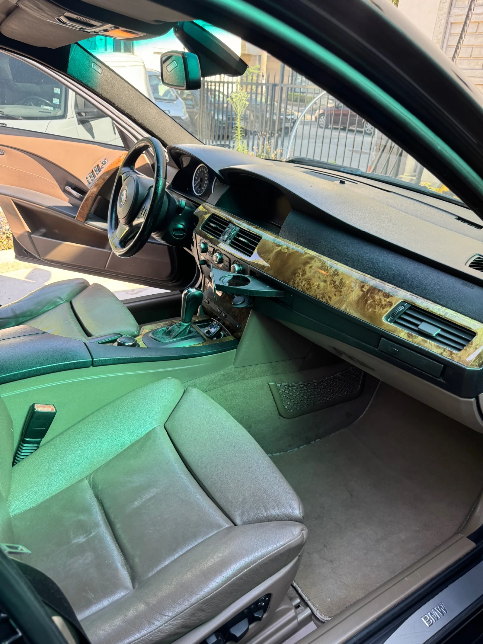 BMW 525, снимка 6 - Автомобили и джипове - 55408276