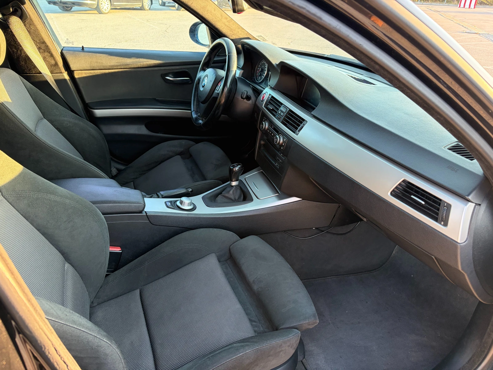 BMW 320 NAVI, RECARO, M PCKG, KASKO, снимка 8 - Автомобили и джипове - 55981303