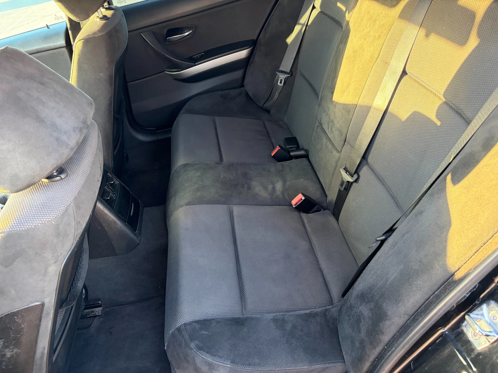 BMW 320 NAVI, RECARO, M PCKG, KASKO, снимка 7 - Автомобили и джипове - 55981303