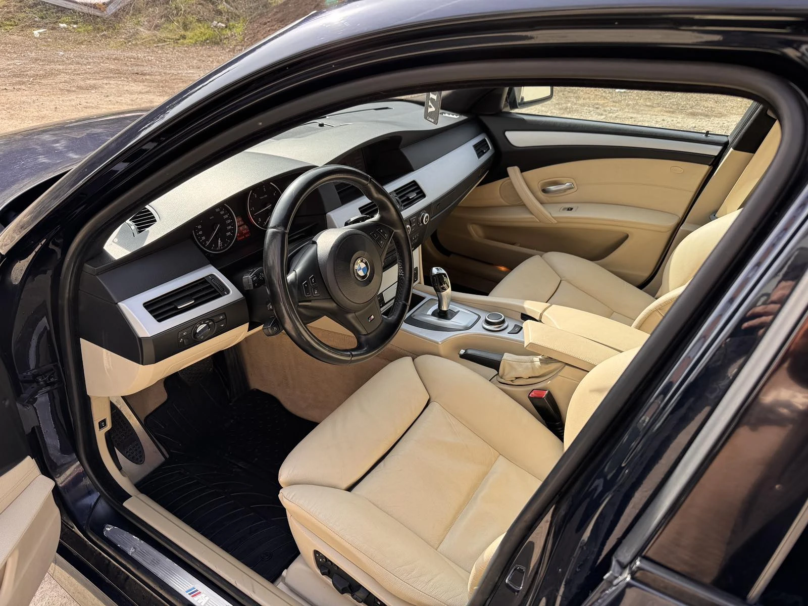 BMW 530, снимка 13 - Автомобили и джипове - 56164087