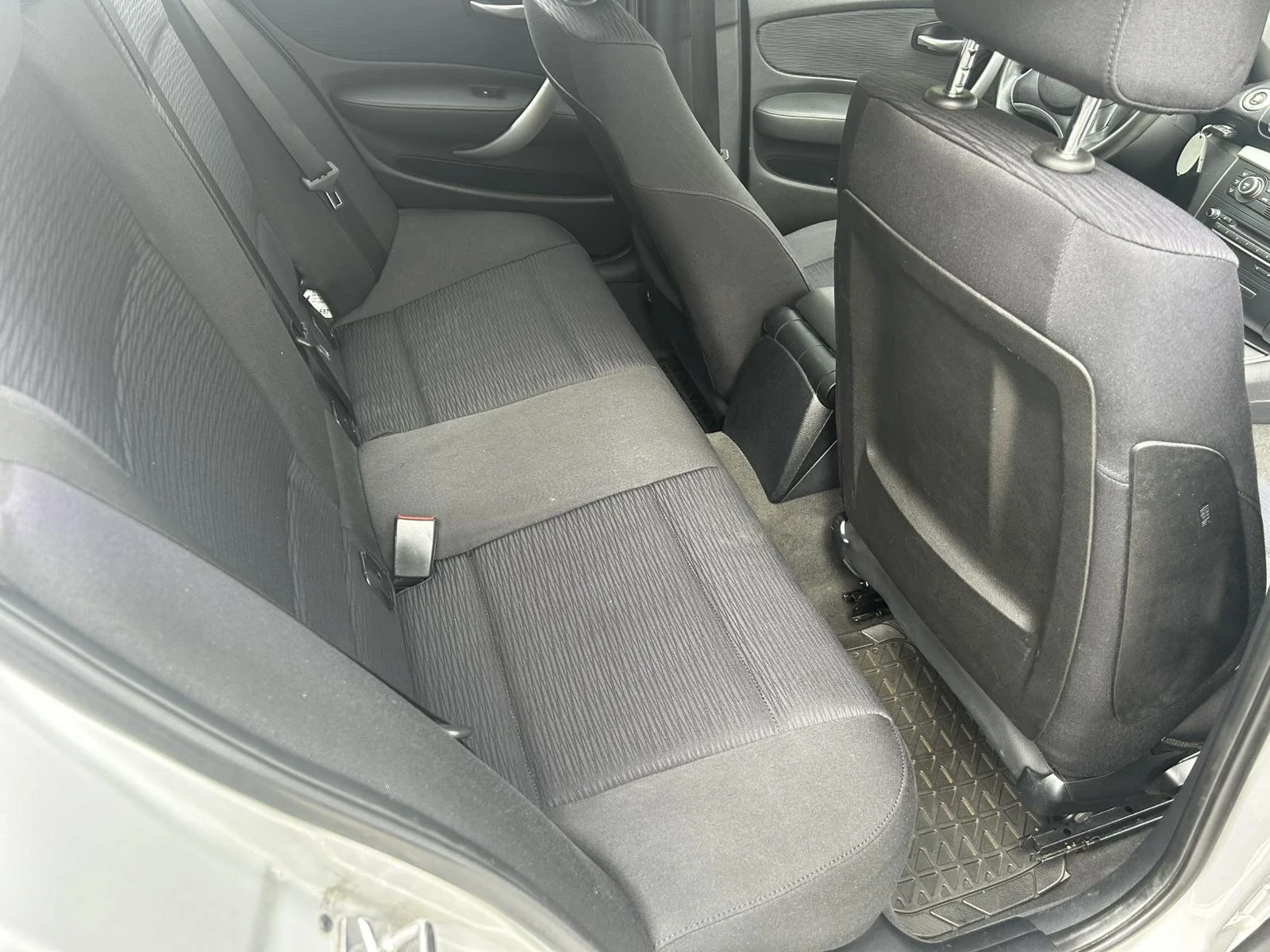 BMW 118 ����� 143 �� | Mobile.bg � ����������� 12