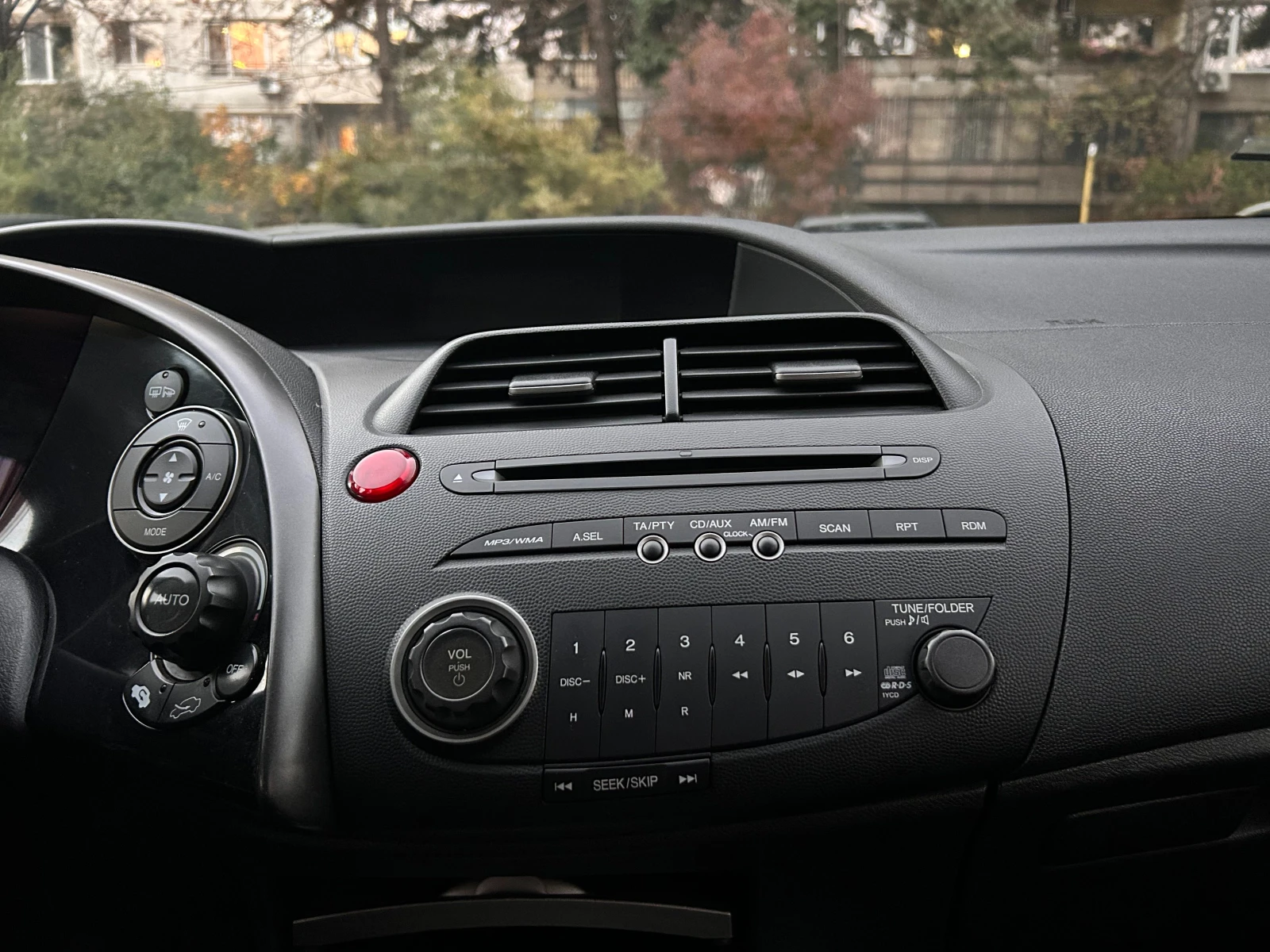 Honda Civic 1.4, снимка 8 - Автомобили и джипове - 56645132