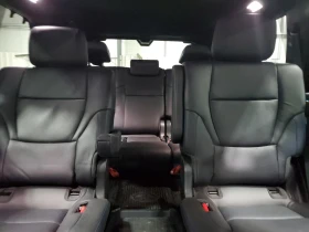 Toyota Sequoia SR5 CarPlay* M.To* * *  | Mobile.bg    11