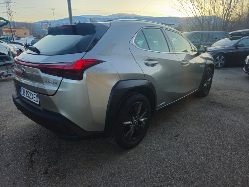 Lexus UX 250h ГРАНЦИЯ, снимка 6 - Автомобили и джипове - 49387823