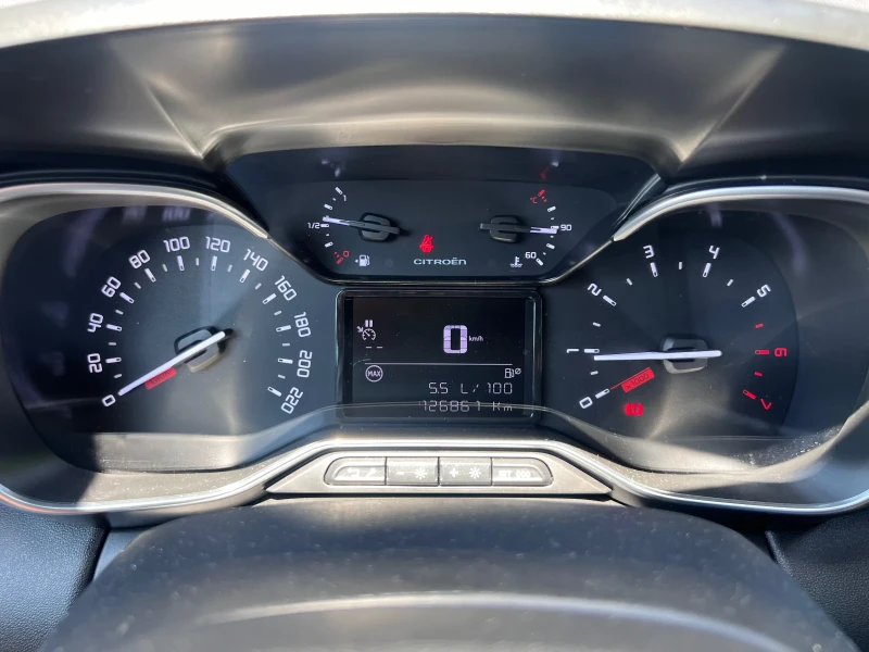 Citroen C3 Aircross 1.2i, снимка 12 - Автомобили и джипове - 51276465