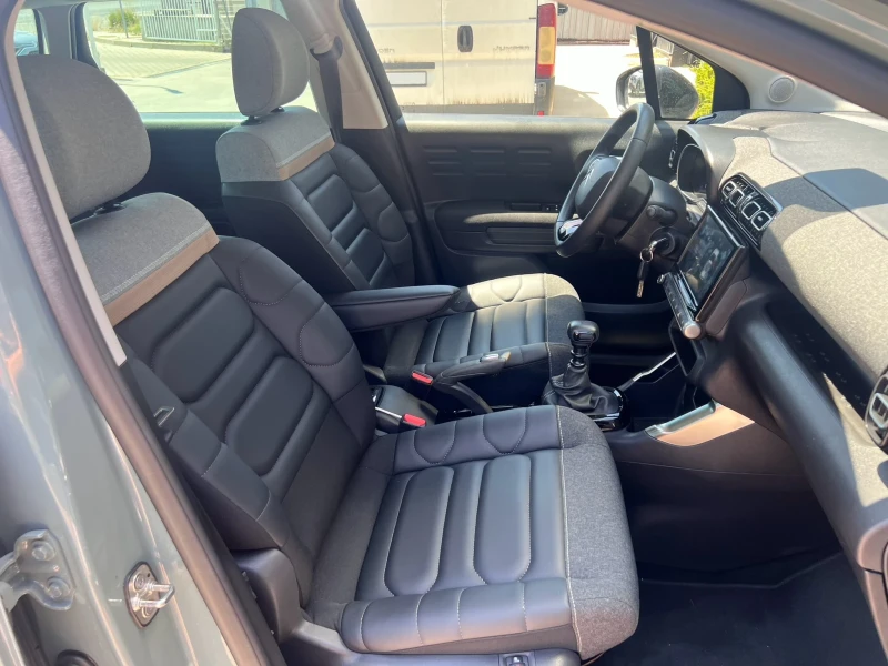 Citroen C3 Aircross 1.2i, снимка 9 - Автомобили и джипове - 51276465