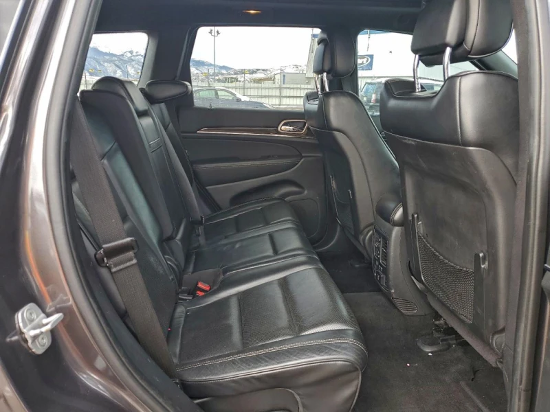 Jeep Cherokee 3.6* OVERLAND, снимка 10 - Автомобили и джипове - 52860875