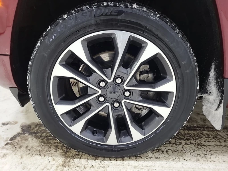 Jeep Grand cherokee * OVERLAND * CARFAX * , снимка 17 - Автомобили и джипове - 53027405