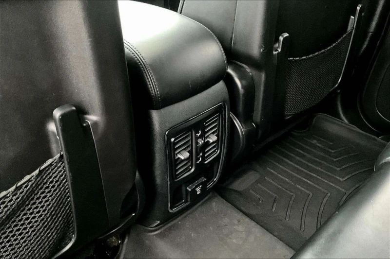 Jeep Grand cherokee * Laredo * CARFAX * ЦЕНА ДО БГ, снимка 17 - Автомобили и джипове - 53235982