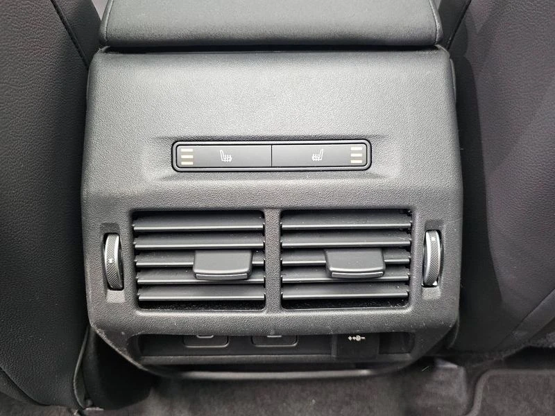 Land Rover Discovery Sport 2.0 Automatic, снимка 15 - Автомобили и джипове - 55931989