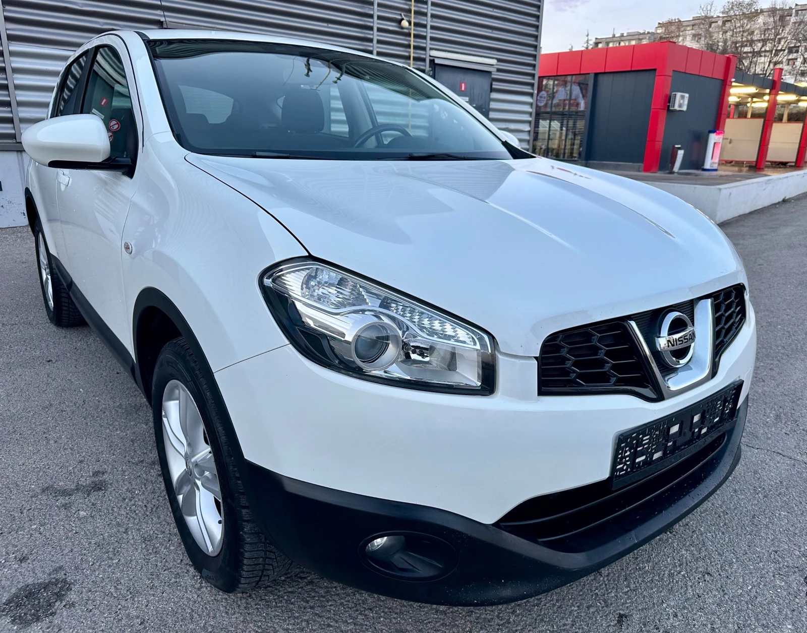 Nissan Qashqai 1.6 DCI - изображение 4