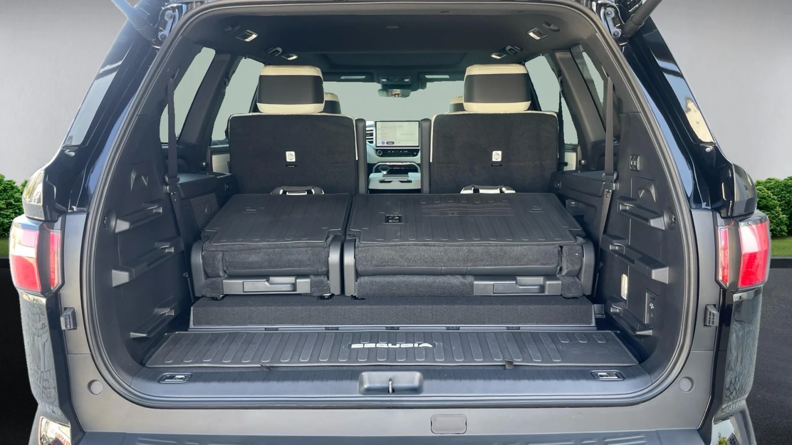 Toyota Sequoia Capstone, 4WD, Hybrid, Месечна вноска от 2490 лв. - изображение 10