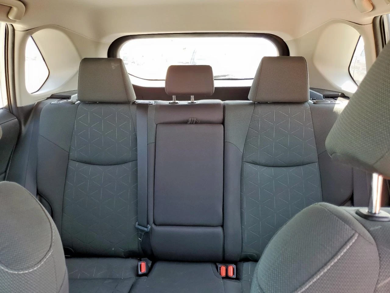 Toyota Rav4 XLE* 4x4* ХИБРИД* ДИГИТАЛ* ПОДГРЕВИ*  - изображение 10