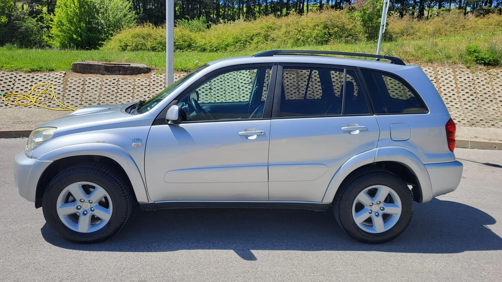 Toyota Rav4 2.0D4D-116 FACELIFT  4x4, снимка 2 - Автомобили и джипове - 54332608