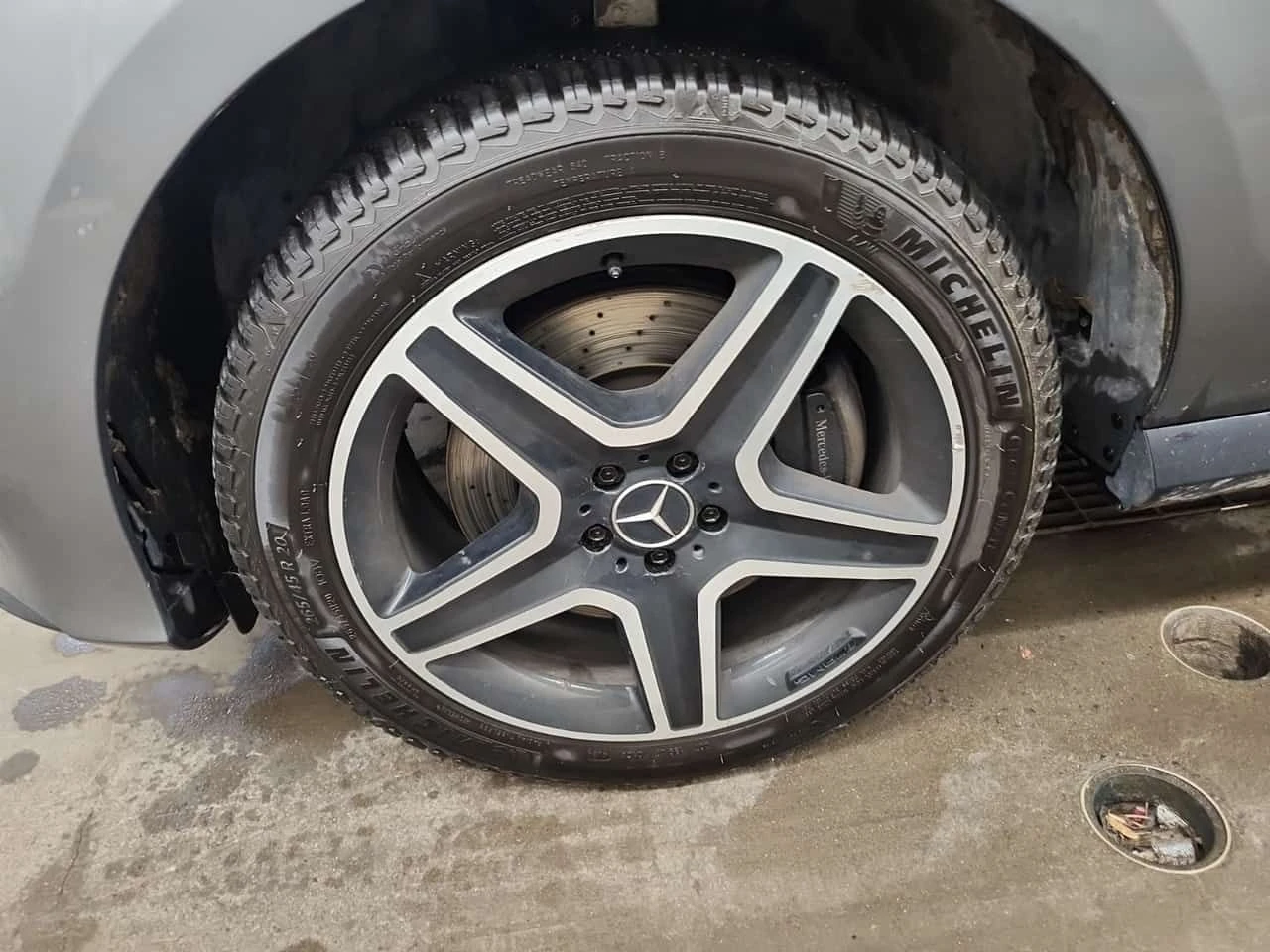 Mercedes-Benz GLE * AMG 43 * АВТОКРЕДИТ БЕЗ ПЪРВОНАЧАЛНА ВНОСКА* , снимка 6 - Автомобили и джипове - 55197137