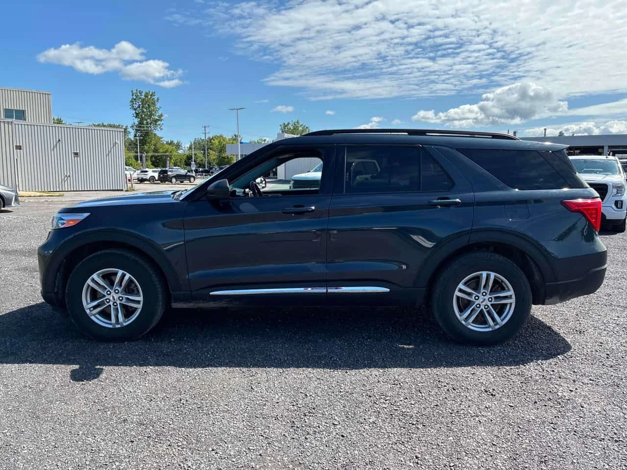 Ford Explorer XLT | CARFAX | БЕЗ ИНЦИДЕНТИ, снимка 3 - Автомобили и джипове - 55695842