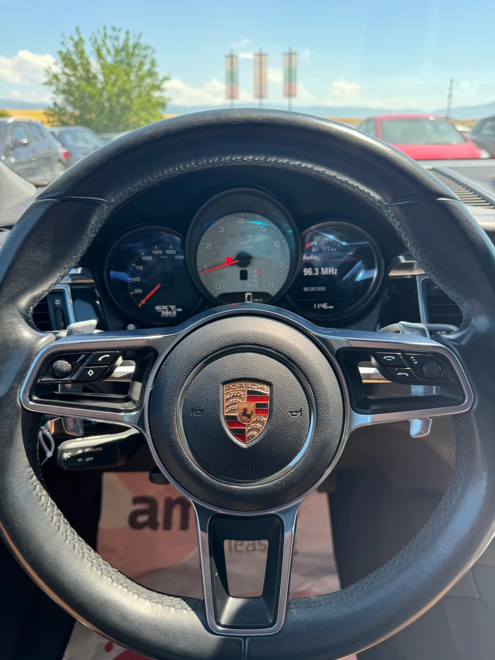 Porsche Macan, снимка 8 - Автомобили и джипове - 55901541