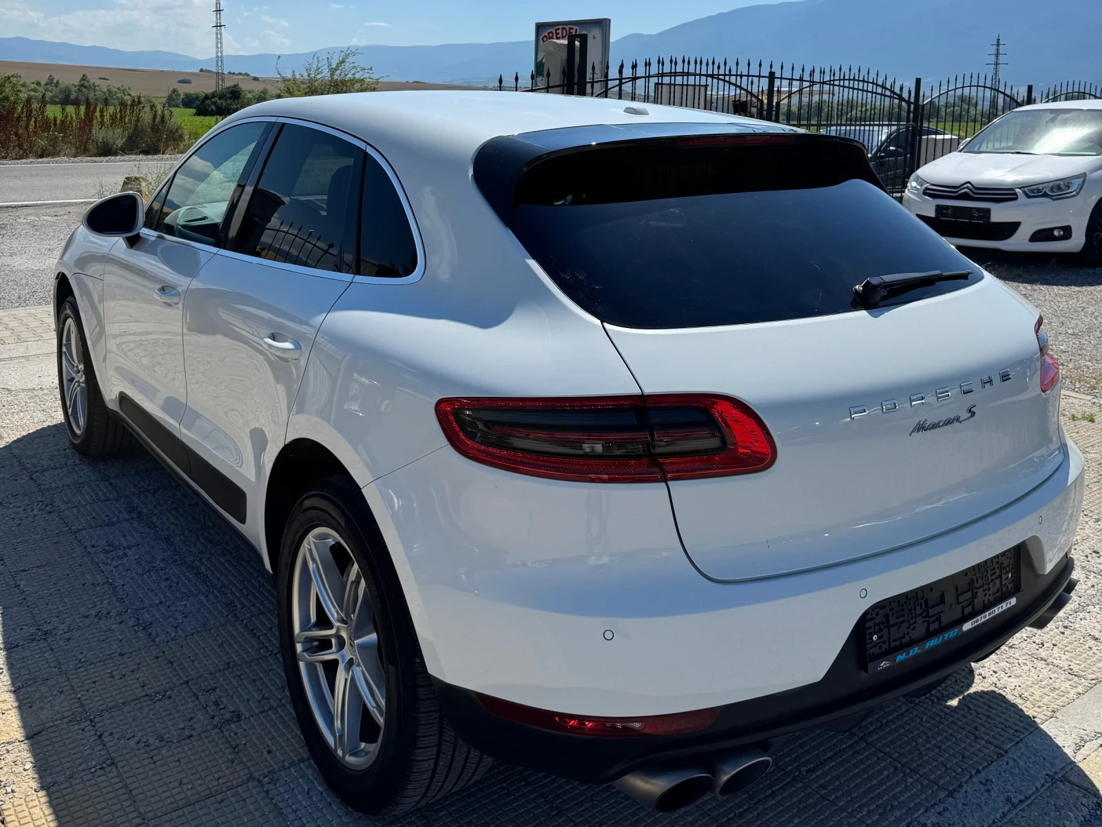 Porsche Macan, снимка 2 - Автомобили и джипове - 55901541