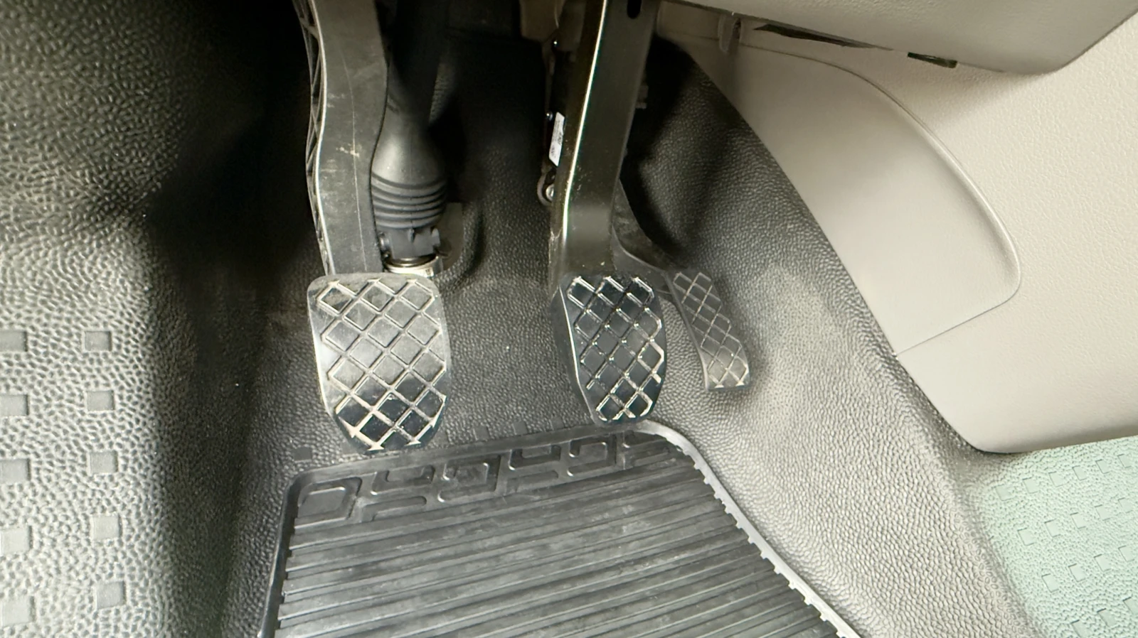 VW Transporter T 6.1 6.7�.��� | Mobile.bg � ����������� 12