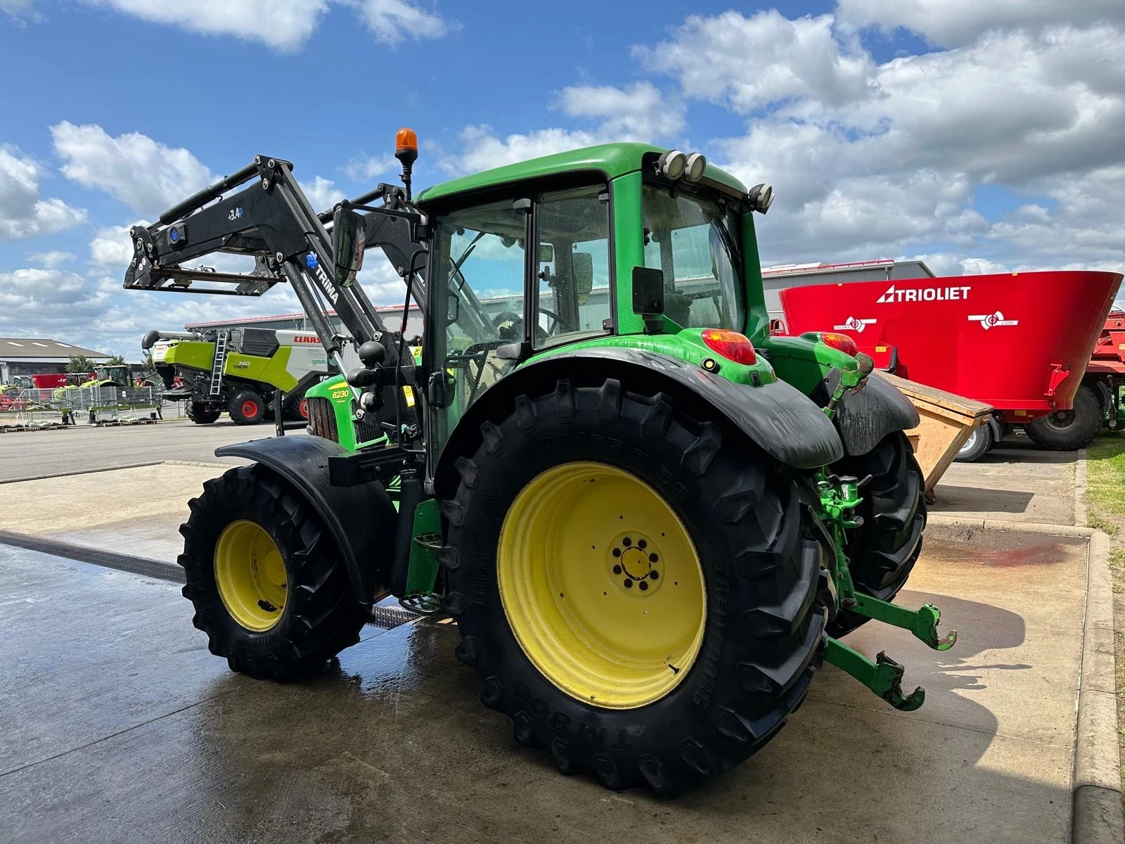 Трактор John Deere 6230 POWER QUAD С ТОВАРАЧ ЛИЗИНГ - изображение 3