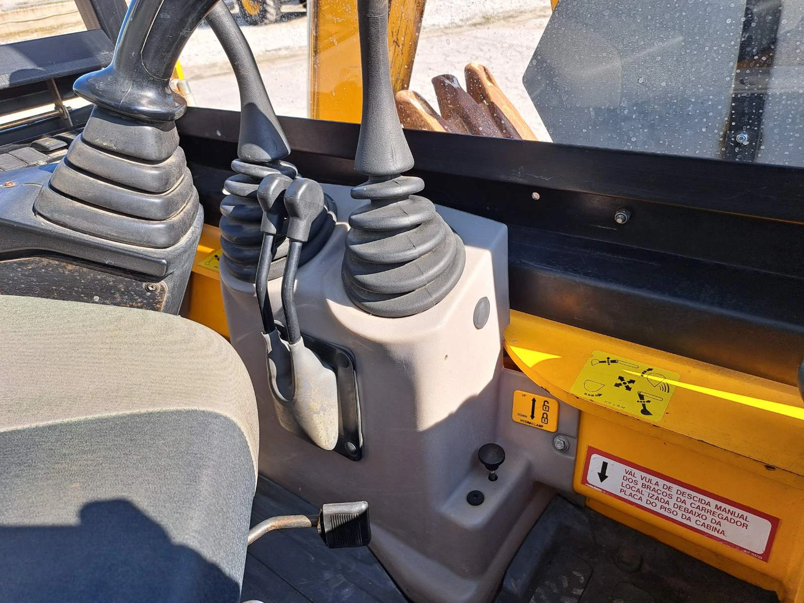    JCB 1 CX +  | Mobile.bg   17