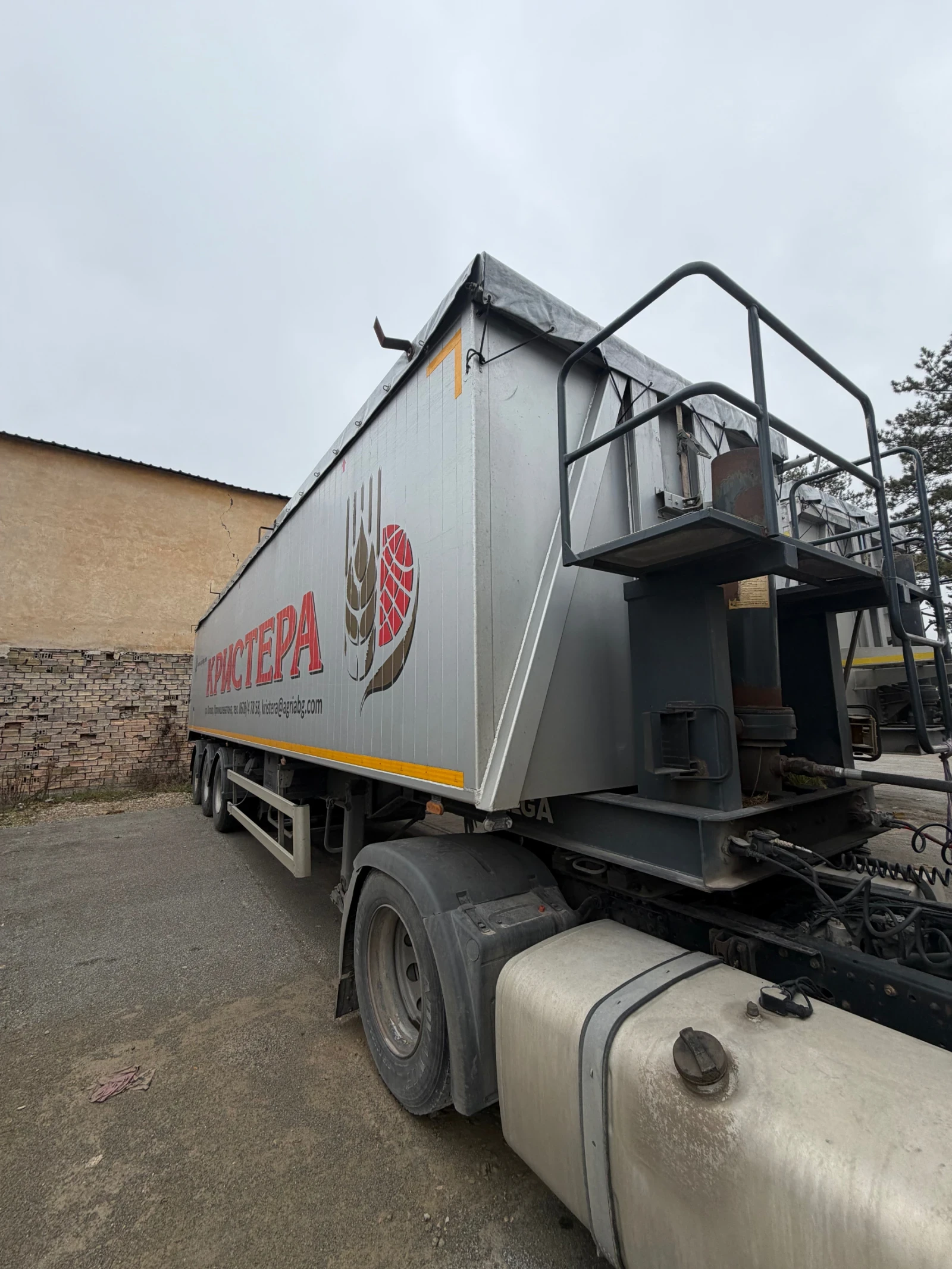 За камион Други MEGA 53 КУБИКА ТОП СЪСТОЯНИЕ, снимка 2 - Ремаркета - 53604513