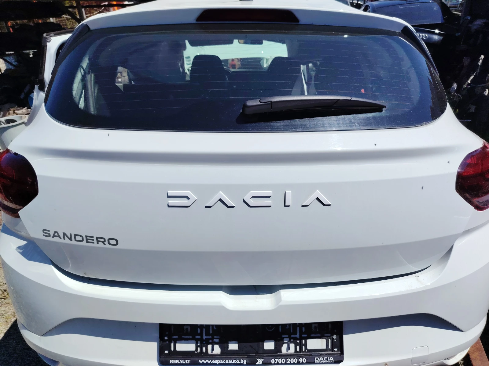 Заден капак оборудван за Дачия Сандеро 2024г Бял Металик