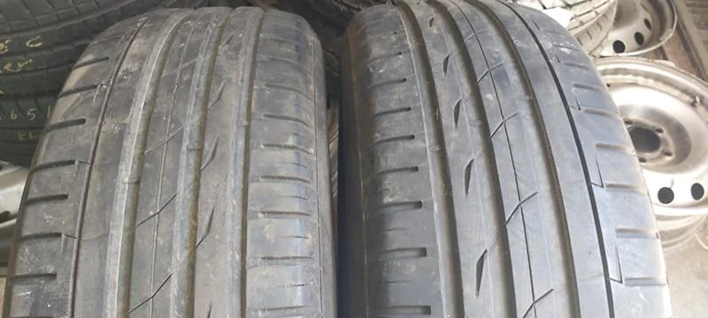 Гуми Летни 235/65R17, снимка 2 - Гуми и джанти - 33539288