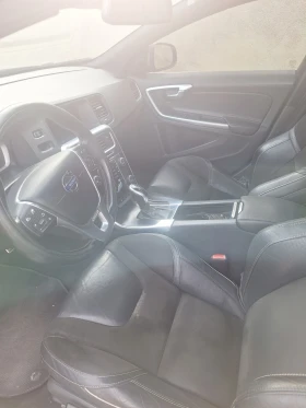 Volvo V60 D4, снимка 12
