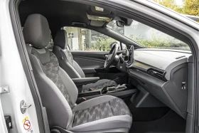 VW ID.4 PURE/170HP/ACC/CARPLAY/BSA/KLESS/360/L.ASS/958f, снимка 13