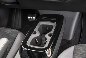 VW ID.4 PURE/170HP/ACC/CARPLAY/BSA/KLESS/360/L.ASS/958f, снимка 12