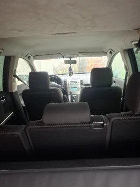 Toyota Corolla verso, снимка 8