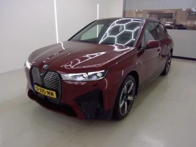 ������ BMW iX