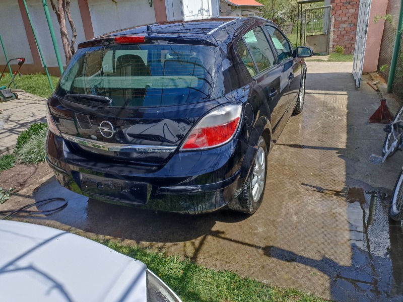 Opel Astra, снимка 5 - Автомобили и джипове - 46396549