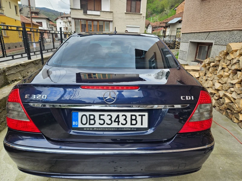 Mercedes-Benz E 320, снимка 6 - Автомобили и джипове - 48081970