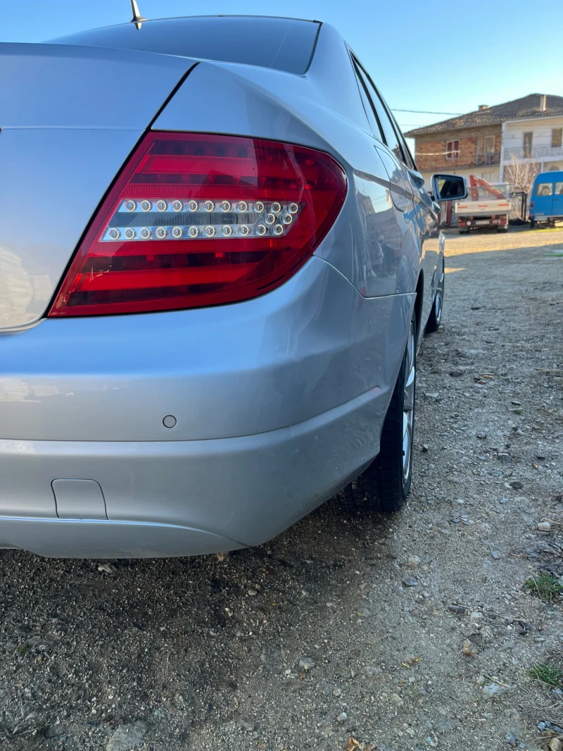 Mercedes-Benz C 200, снимка 5 - Автомобили и джипове - 48682965