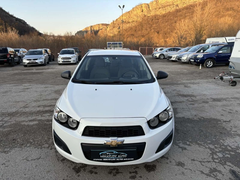 Chevrolet Aveo 1.2 i КАТО НОВА, снимка 8 - Автомобили и джипове - 48827318