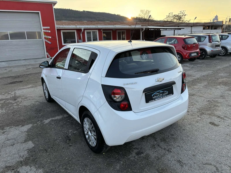 Chevrolet Aveo 1.2 i КАТО НОВА, снимка 5 - Автомобили и джипове - 48827318