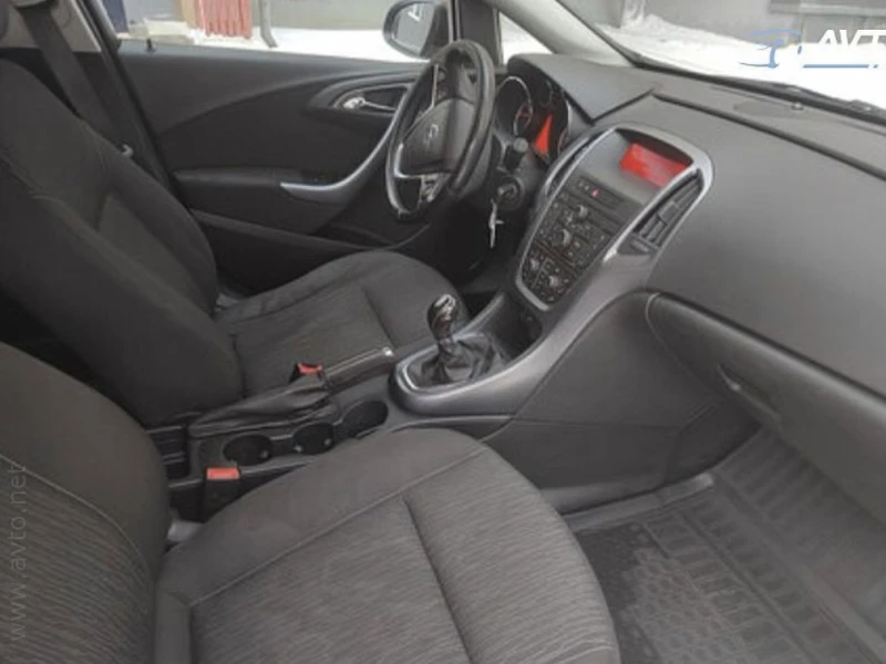 Opel Astra 1.6I, снимка 4 - Автомобили и джипове - 49240413